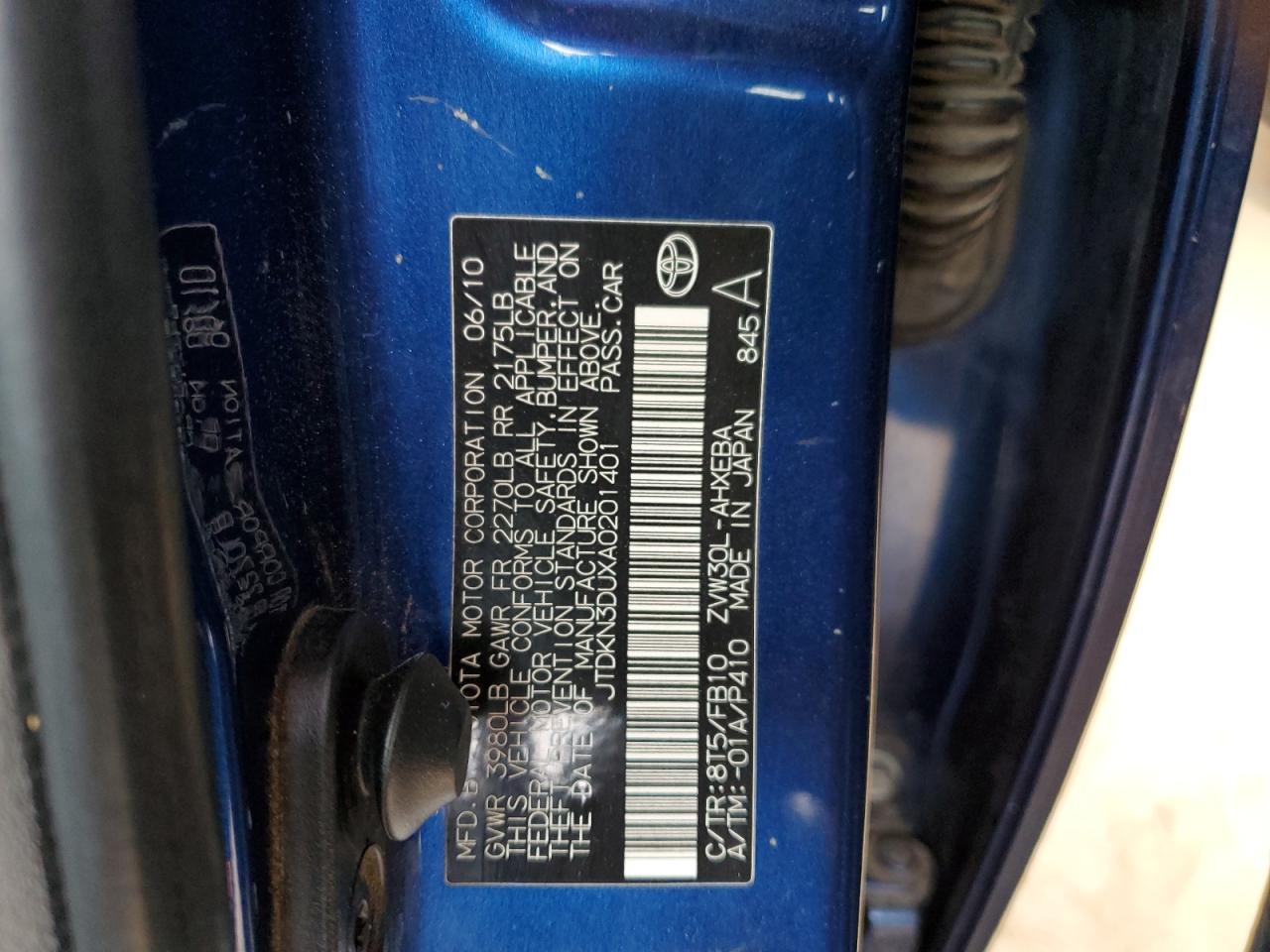 2010 Toyota Prius - Image 12