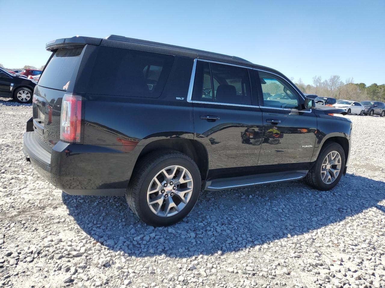 2015 GMC Yukon - Image 3