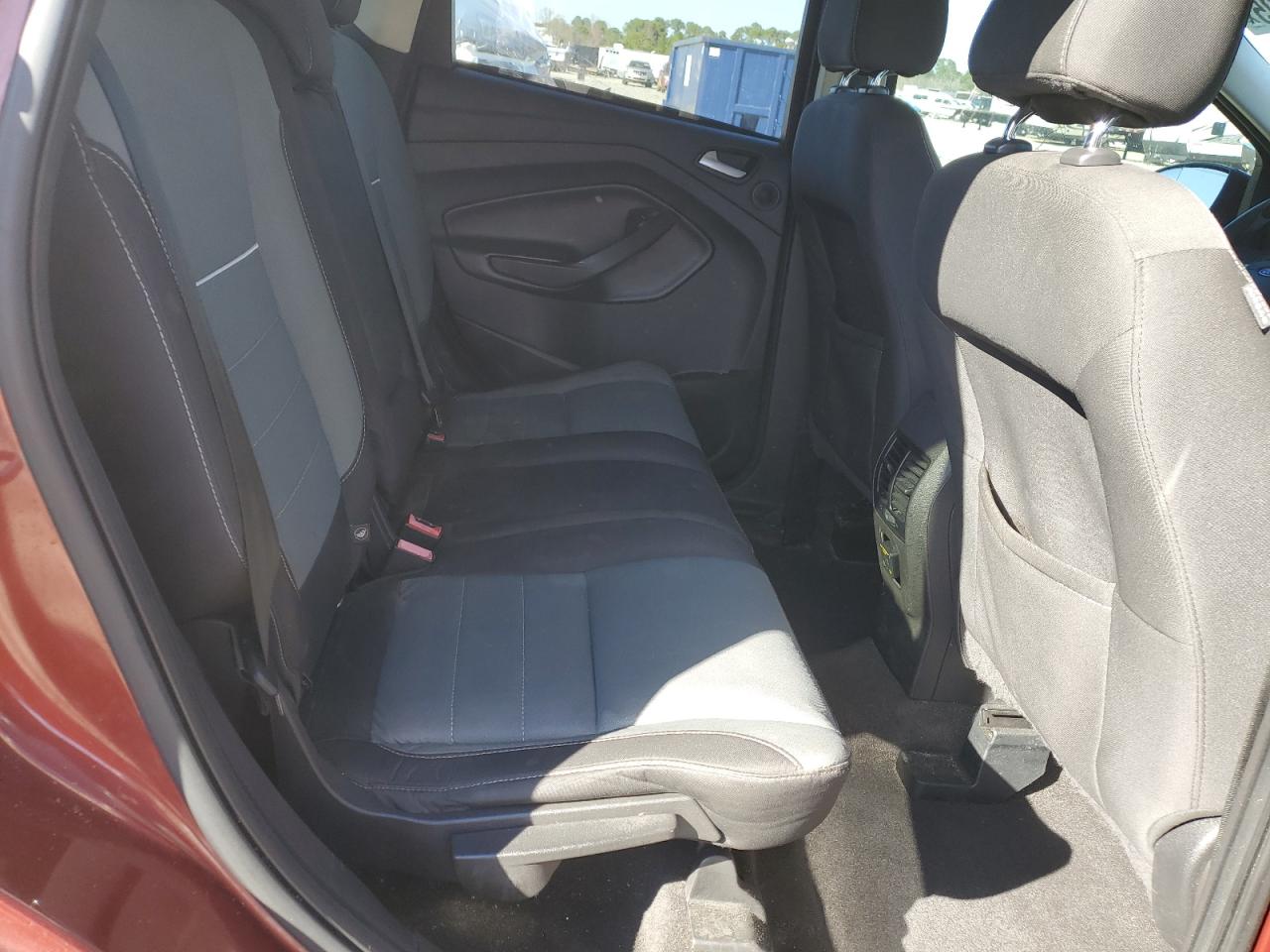 2015 Ford Escape - Image 11