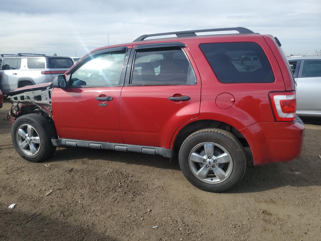 2009 Ford Escape - Image 2