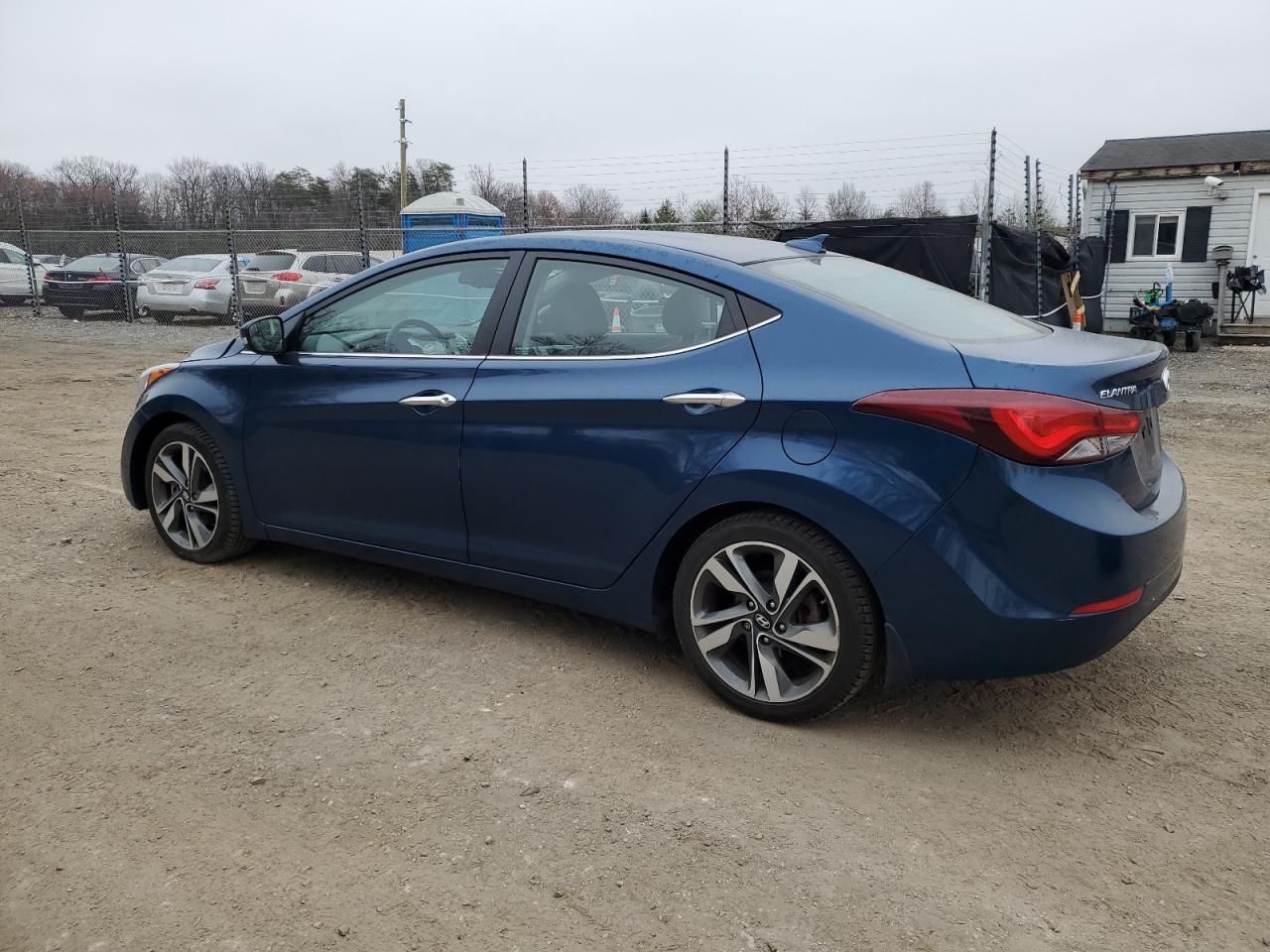 2015 Hyundai Elantra - Image 2