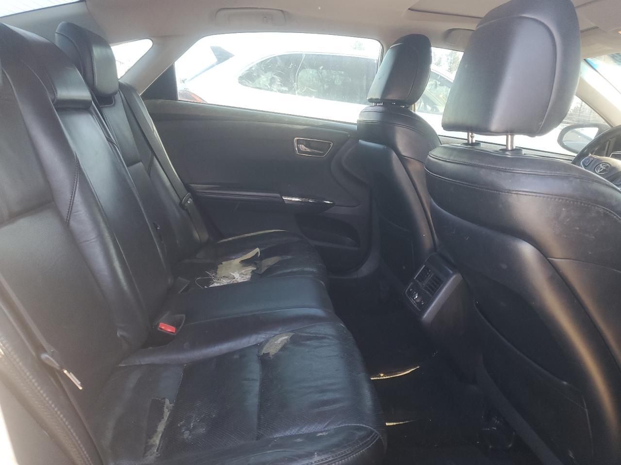 2018 Toyota Avalon - Image 10