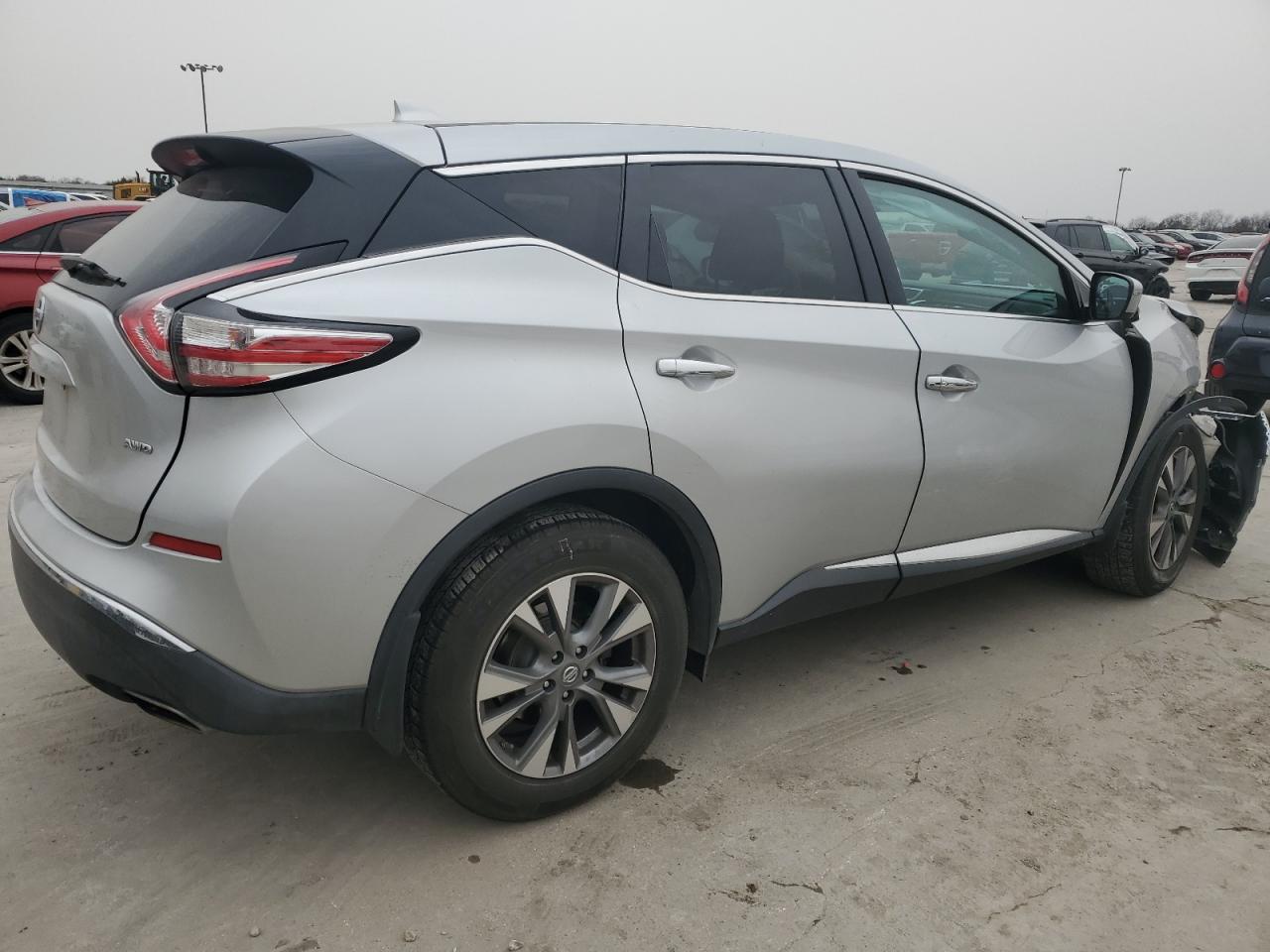 2016 Nissan Murano - Image 3