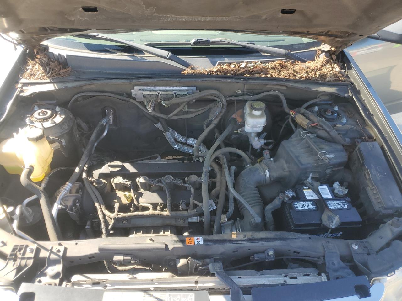 2011 Ford Escape - Image 12