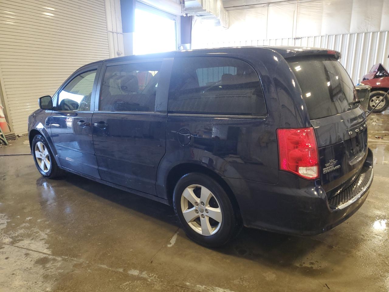 2013 Dodge Caravan - Image 2