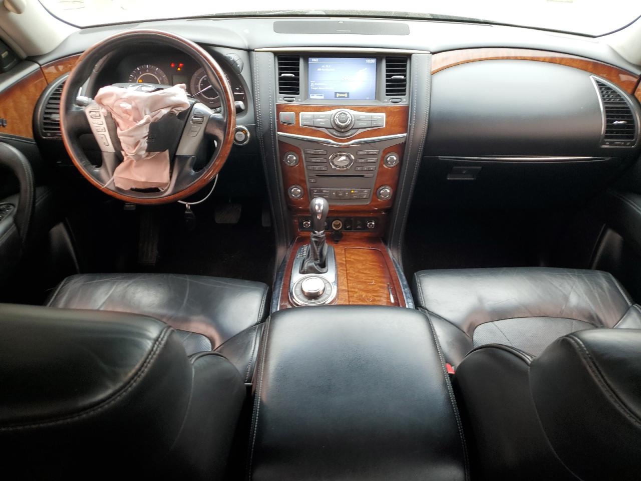 2017 Infiniti QX80 - Image 8