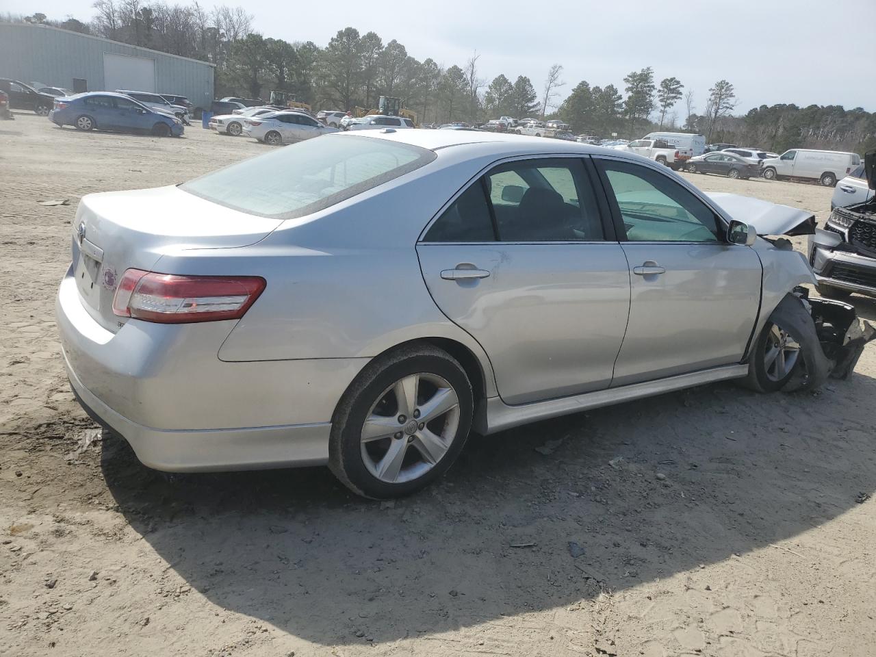 2010 Toyota Camry - Image 3