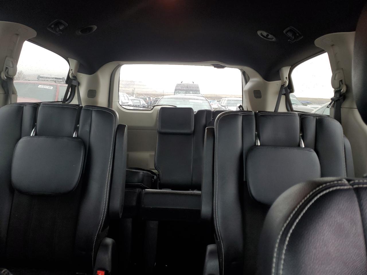 2019 Dodge Caravan - Image 10
