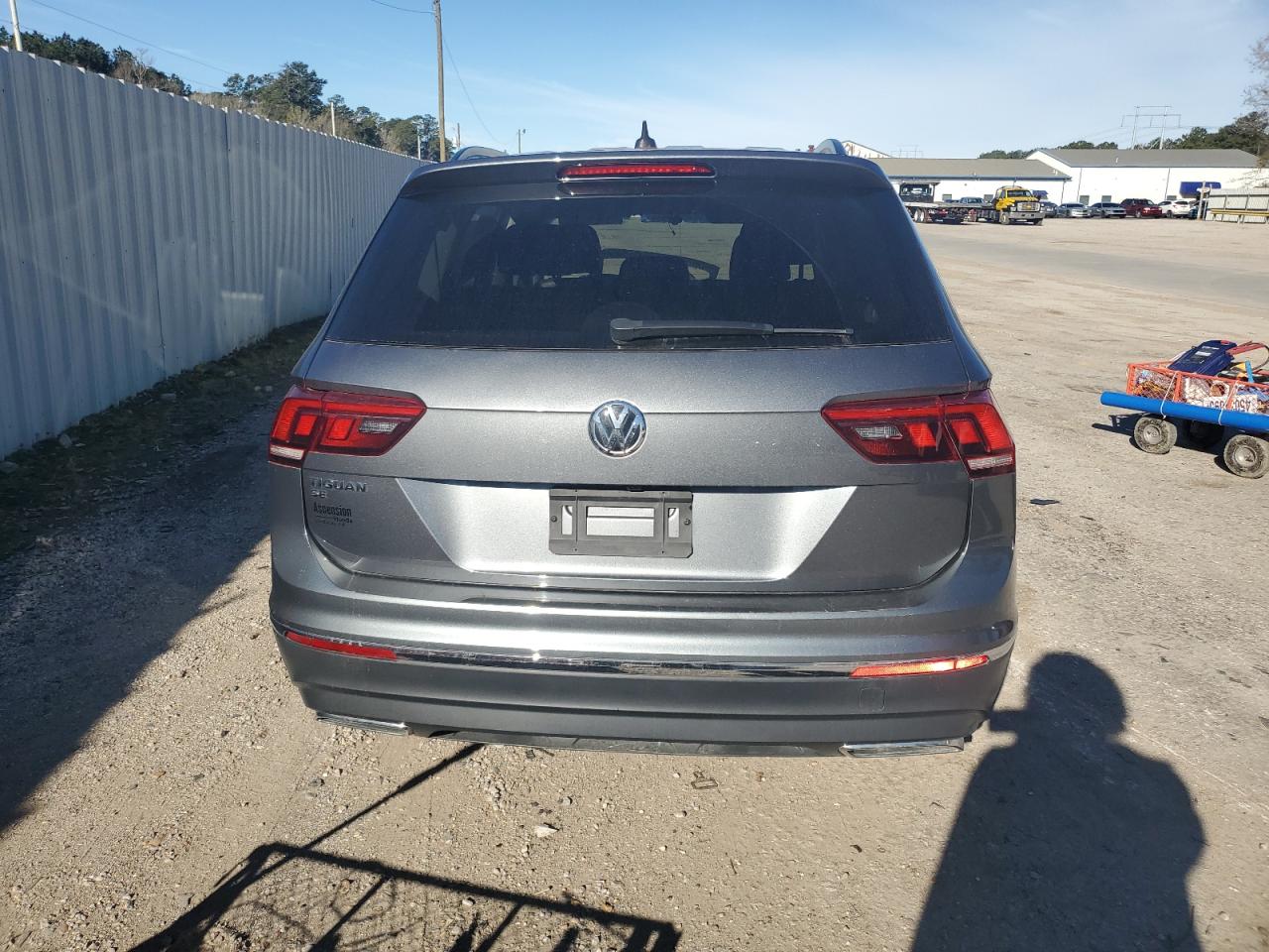2021 Volkswagen Tiguan - Image 6