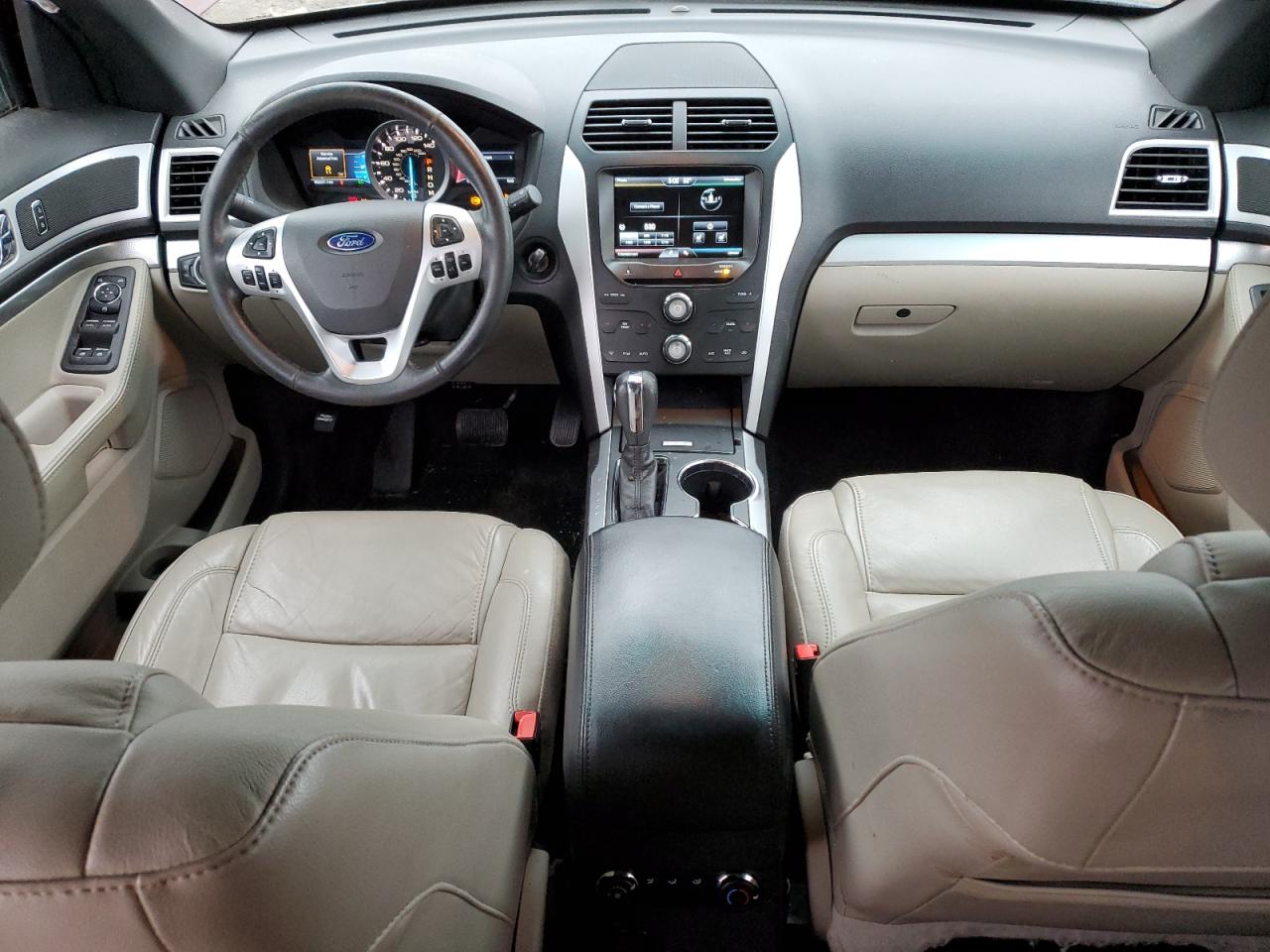 2015 Ford Explorer - Image 8