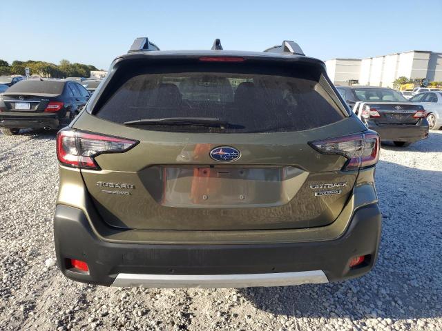  SUBARU OUTBACK 2024 Zielony