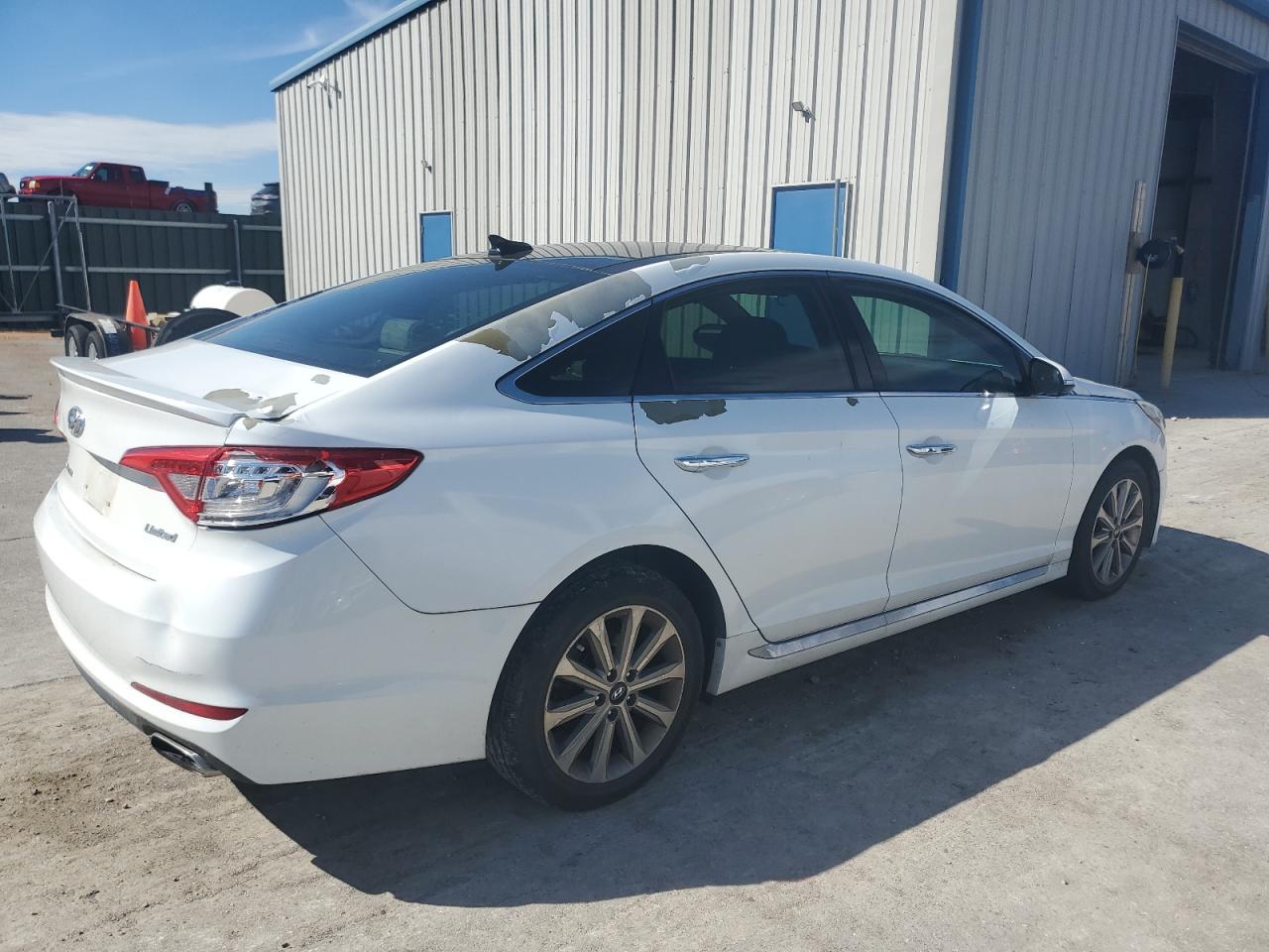 2016 Hyundai Sonata - Image 3