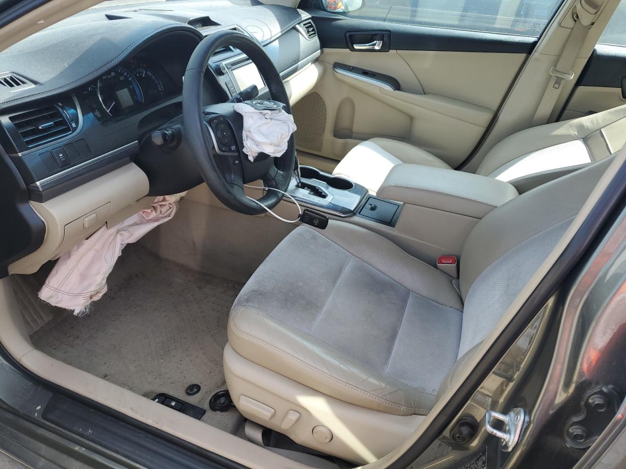 2012 Toyota Camry - Image 7