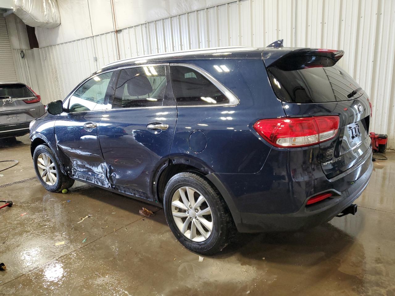 2016 Kia Sorento - Image 2
