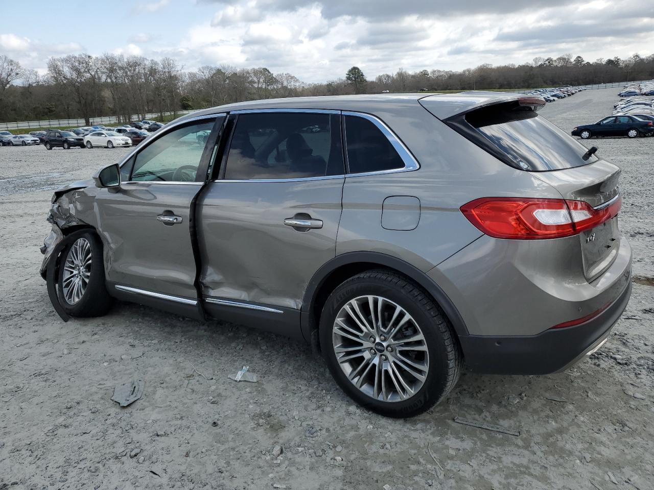 2016 Lincoln MKX - Image 2