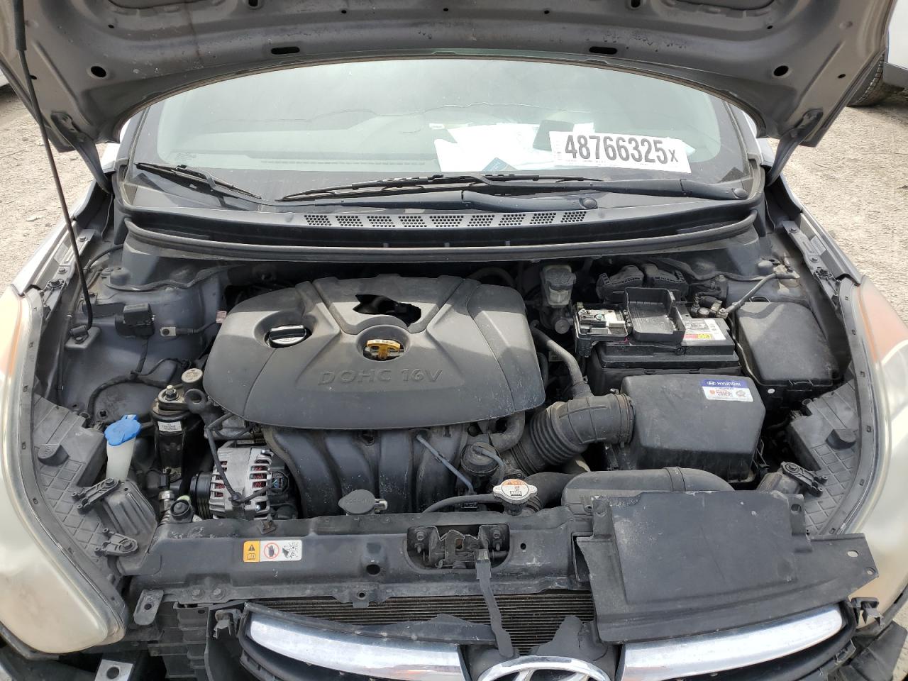2012 Hyundai Elantra - Image 11