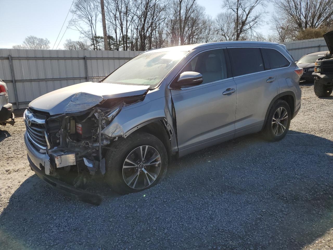 2016 Toyota Highlander - Image 1