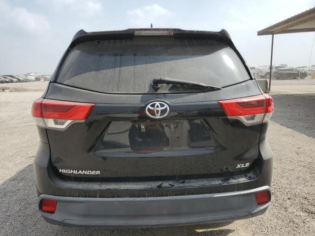  TOYOTA HIGHLANDER 2017 Czarny