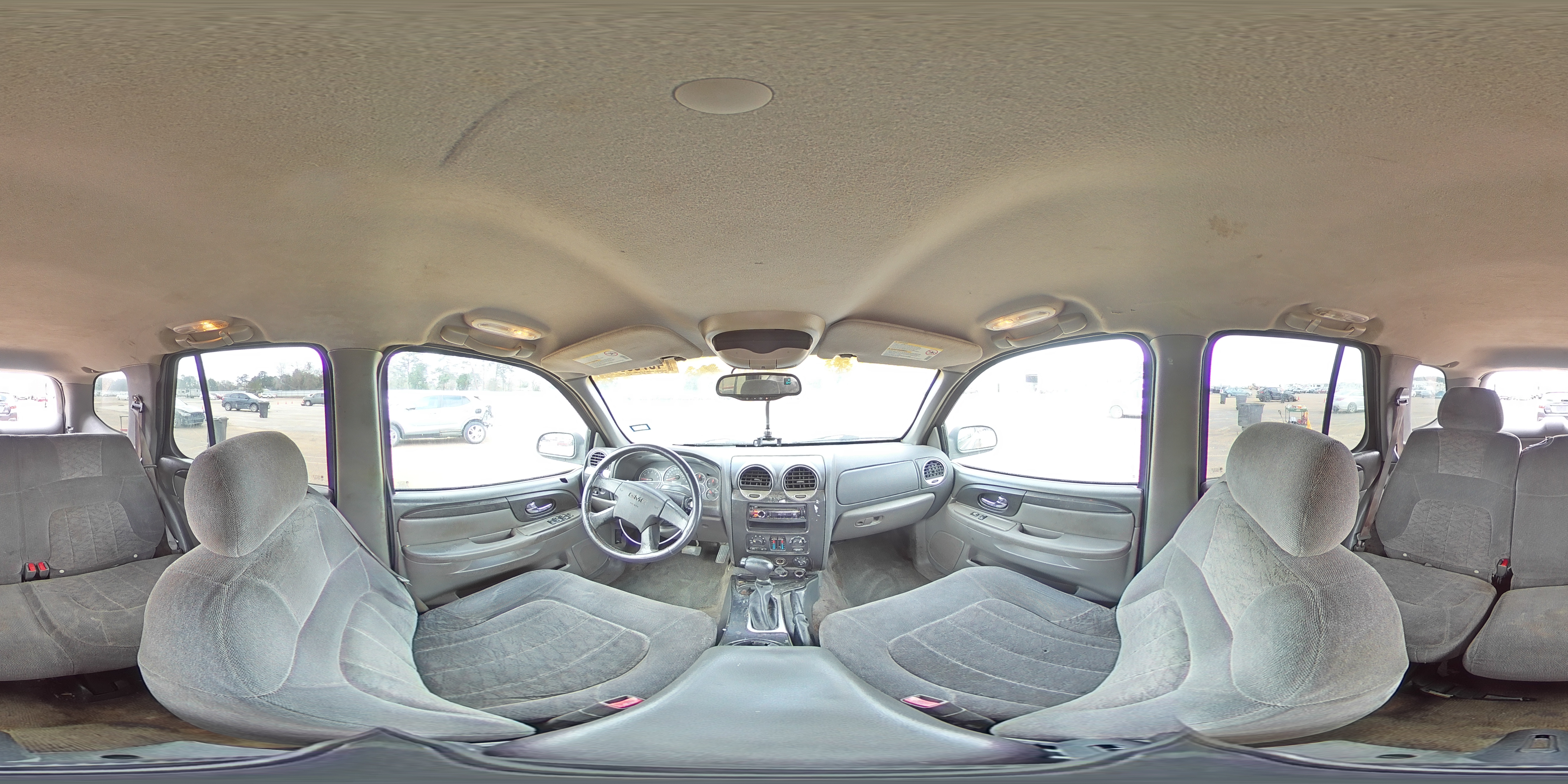 2004 GMC Envoy - Image 13