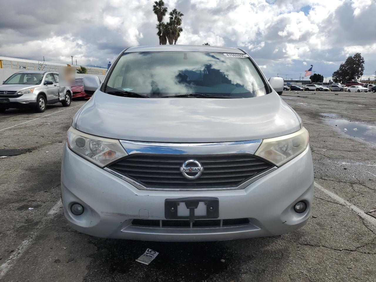 2015 Nissan Quest - Image 5