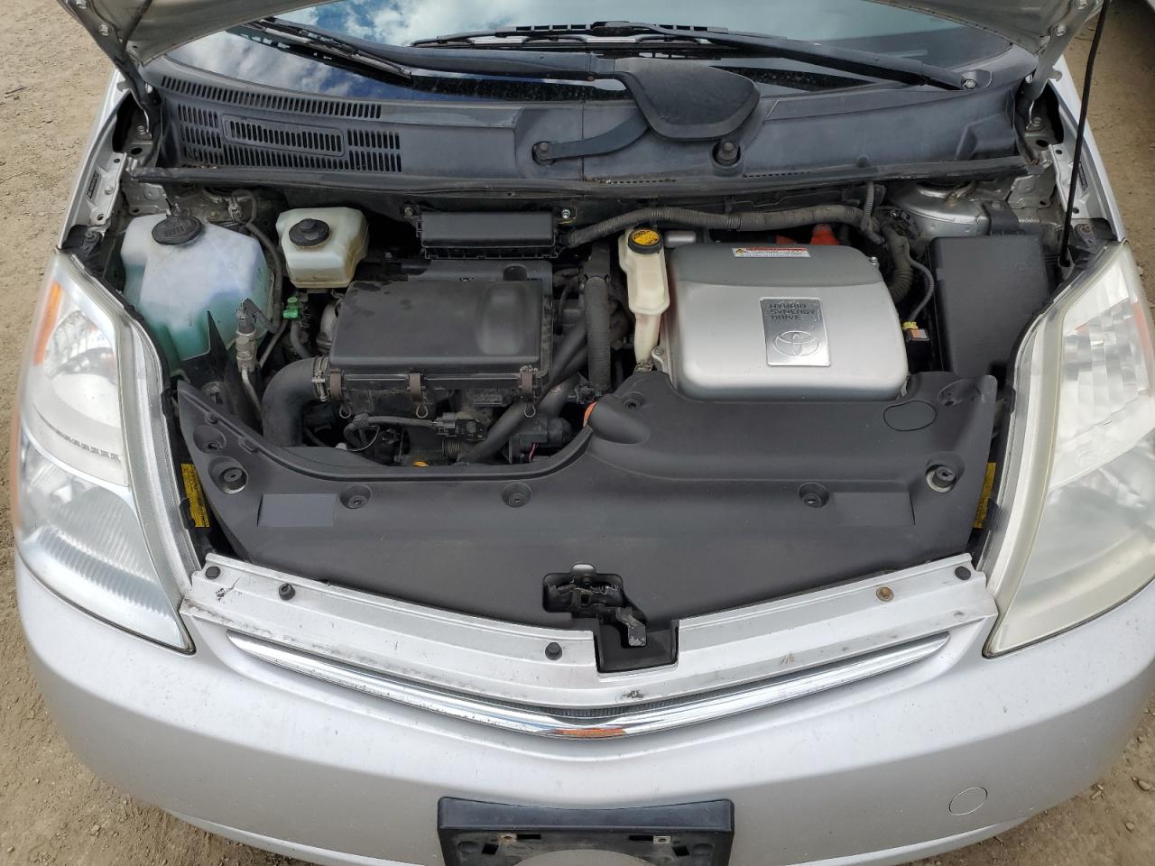 2005 Toyota Prius - Image 11