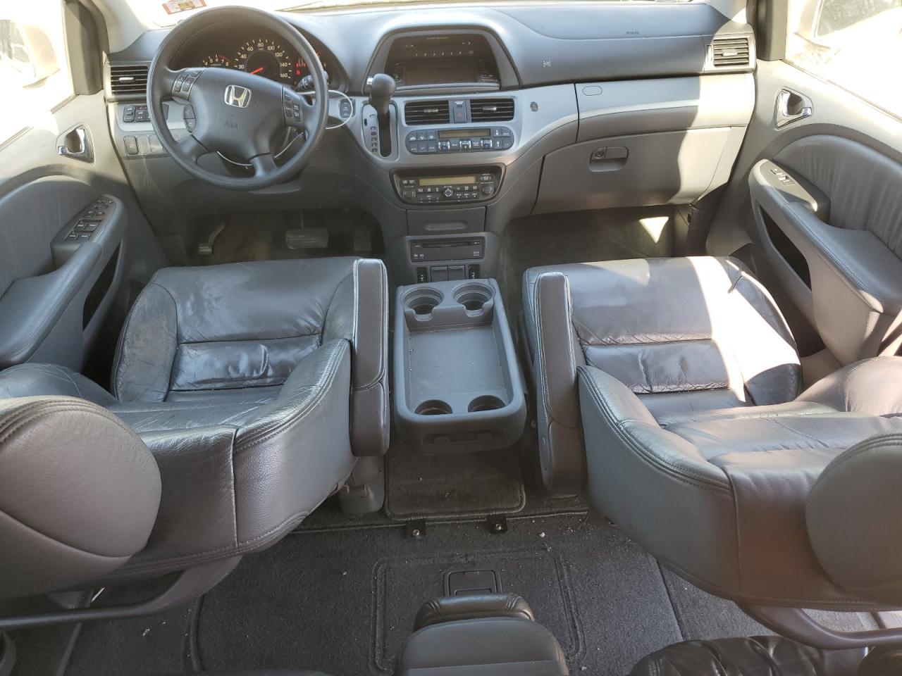 2005 Honda Odyssey - Image 8