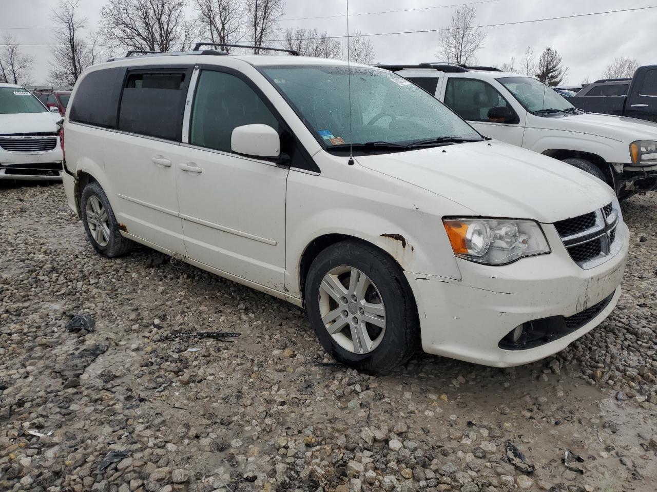 2013 Dodge Caravan - Image 4