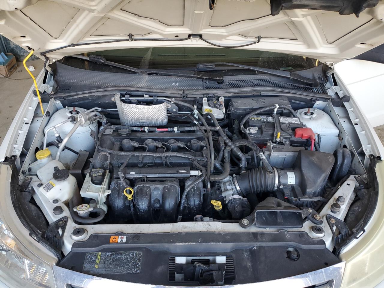 2010 Ford Focus - Image 11