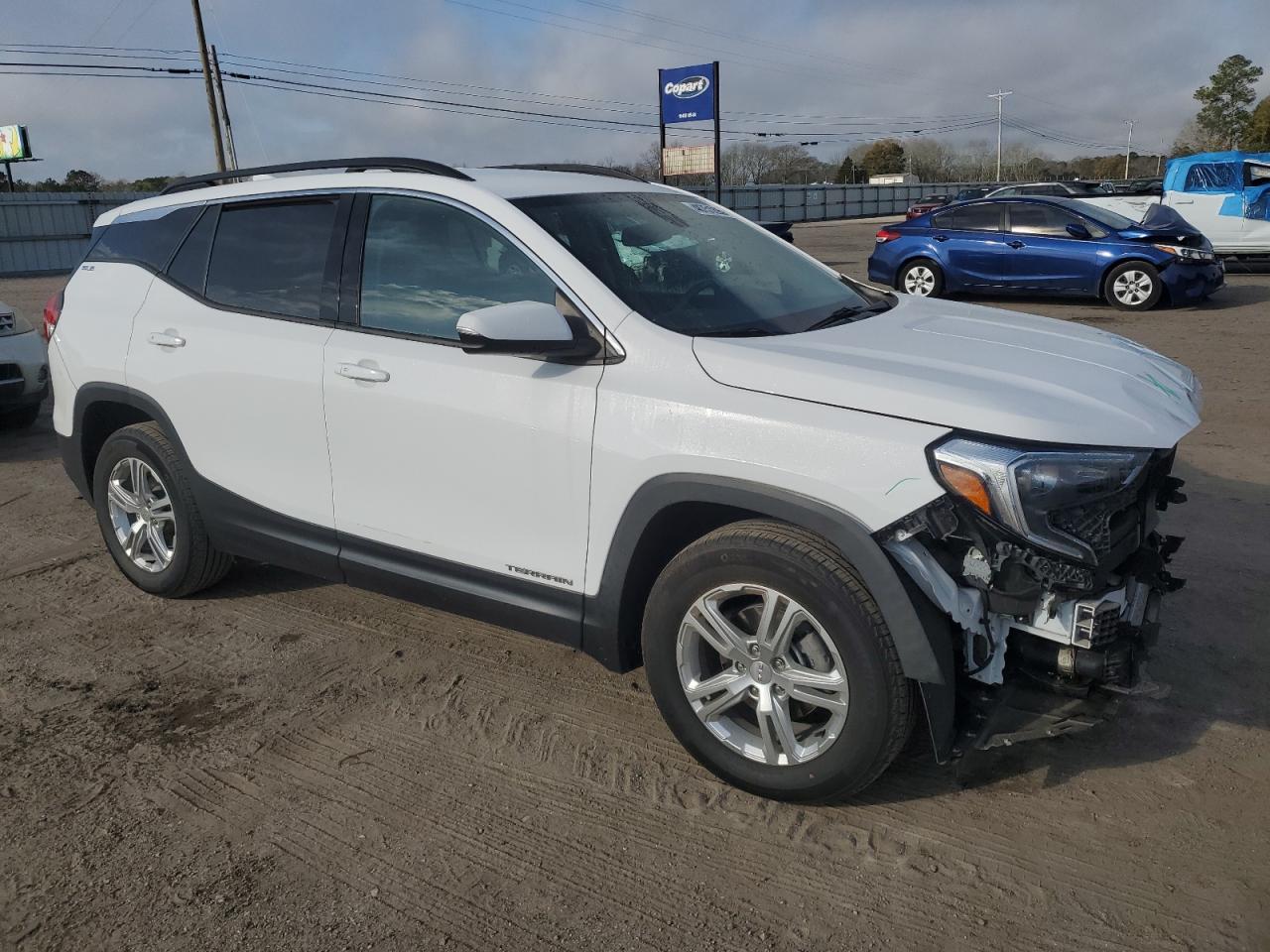 2020 GMC Terrain - Image 4