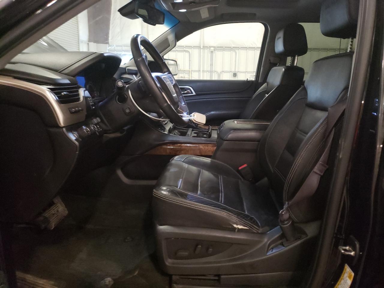 2015 GMC Yukon - Image 7