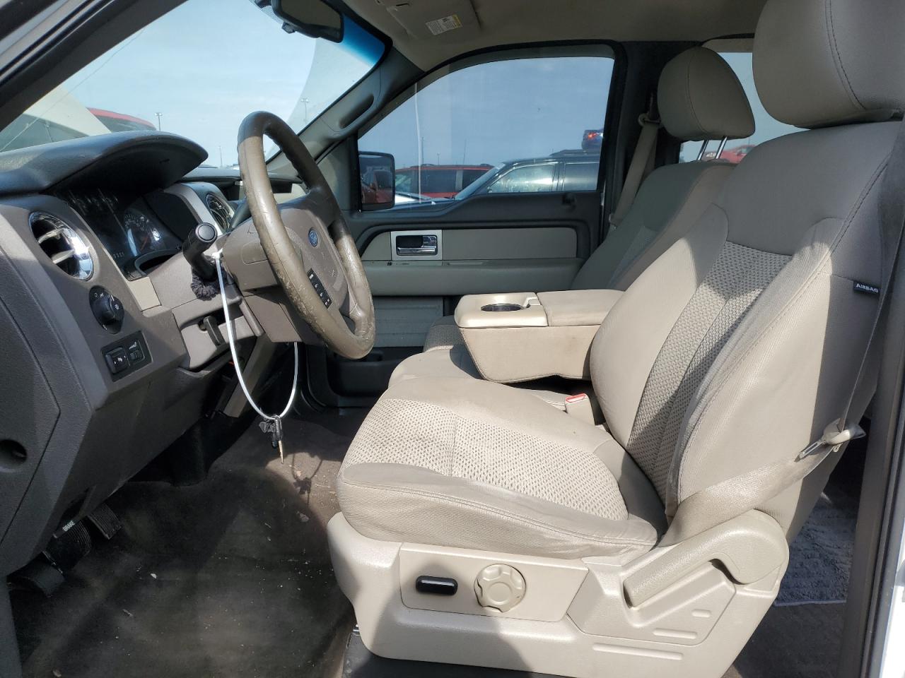 2010 Ford F-150 - Image 7
