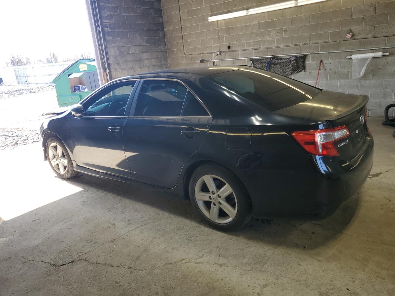 2014 Toyota Camry - Image 2