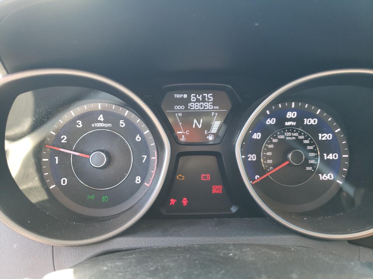 2012 Hyundai Elantra - Image 9