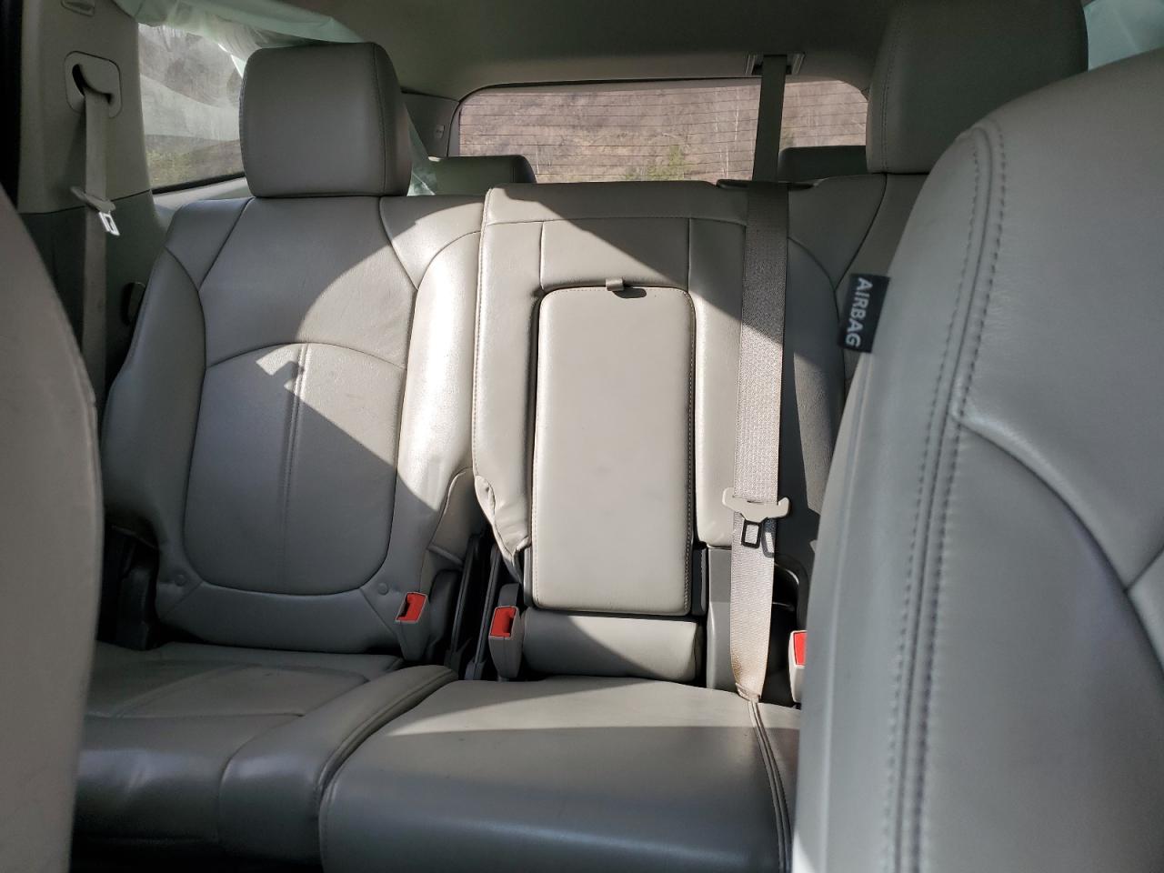 2013 Chevrolet Traverse - Image 10