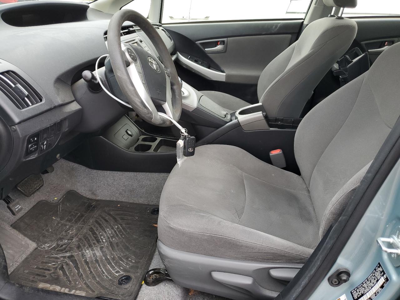 2015 Toyota Prius - Image 7