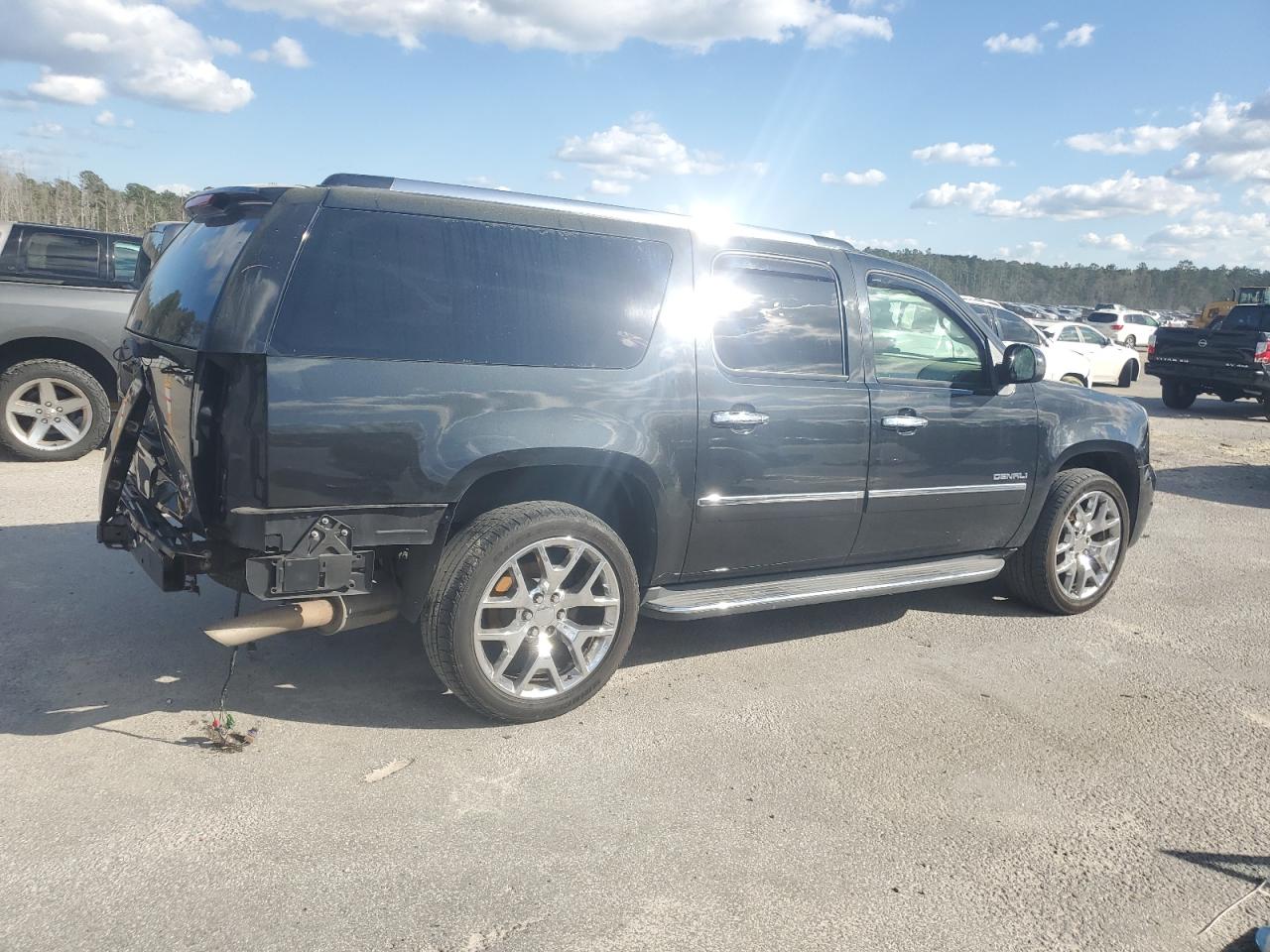 2013 GMC Yukon - Image 3