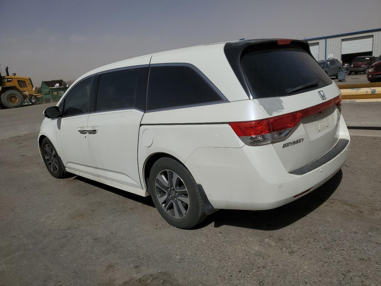 2015 Honda Odyssey - Image 2