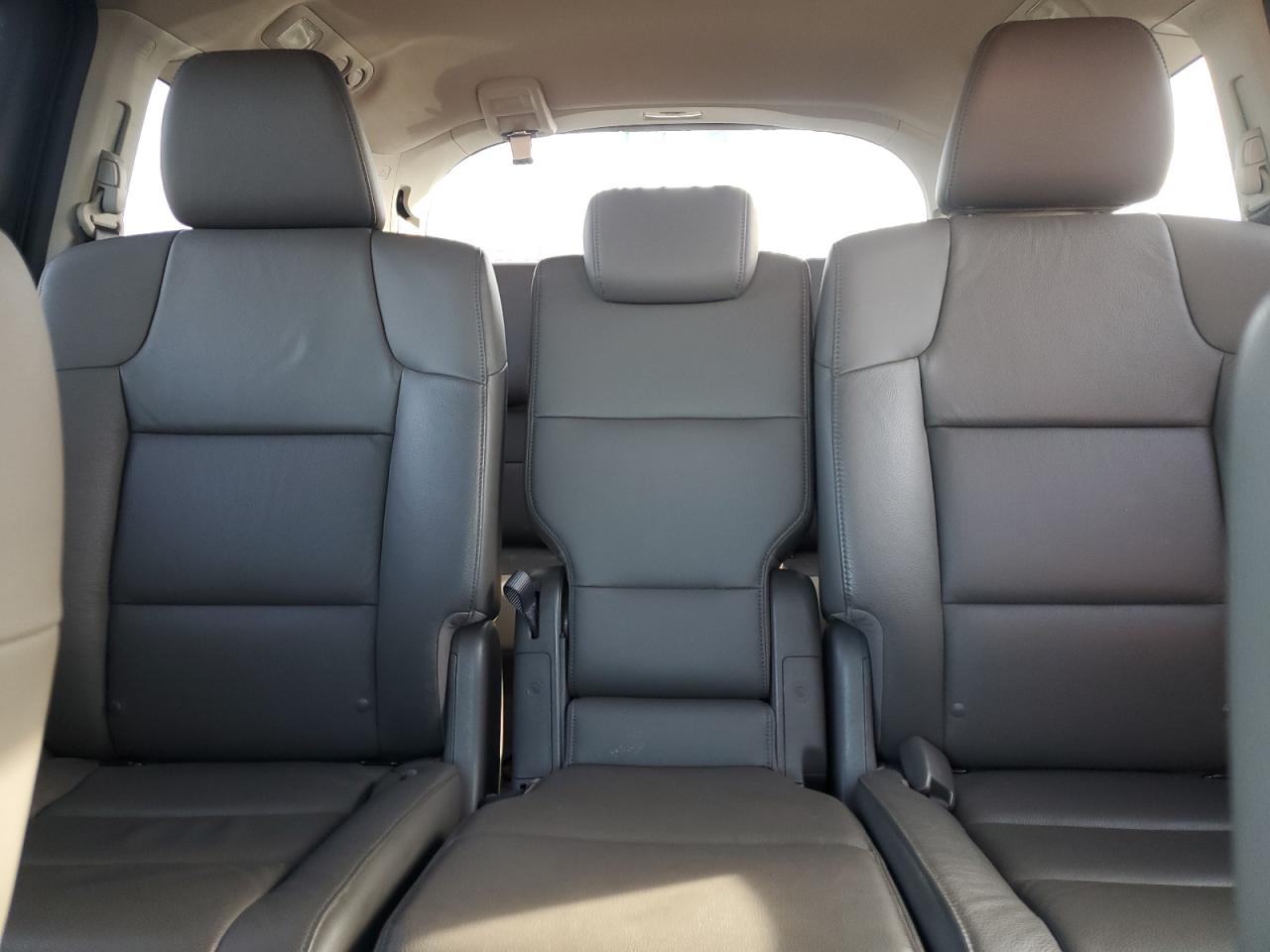 2011 Honda Odyssey - Image 10