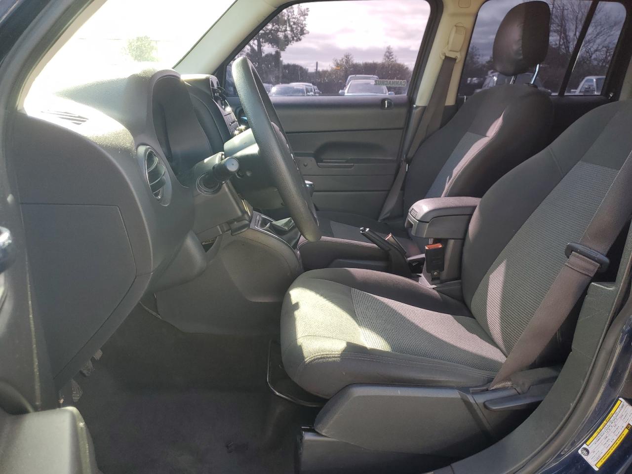 2016 Jeep Liberty (Patriot) - Image 7
