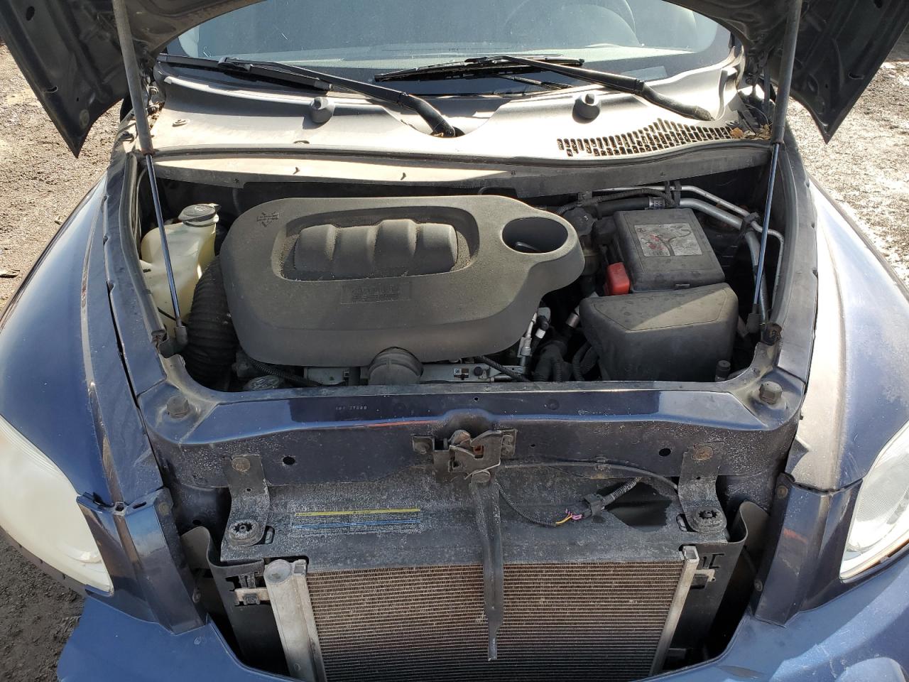 2010 Chevrolet HHR - Image 12