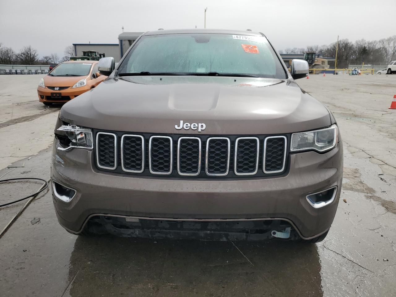 2017 Jeep Grand Cherokee - Image 5