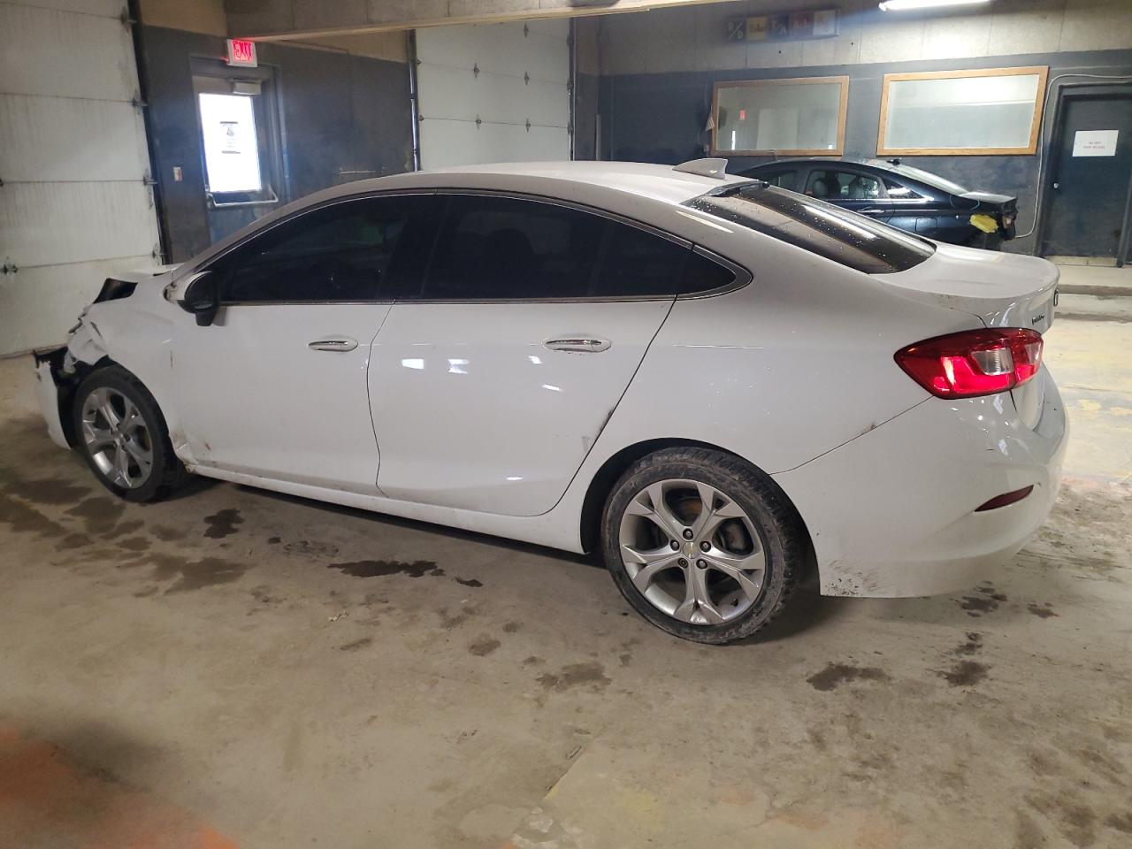 2017 Chevrolet Cruze - Image 2
