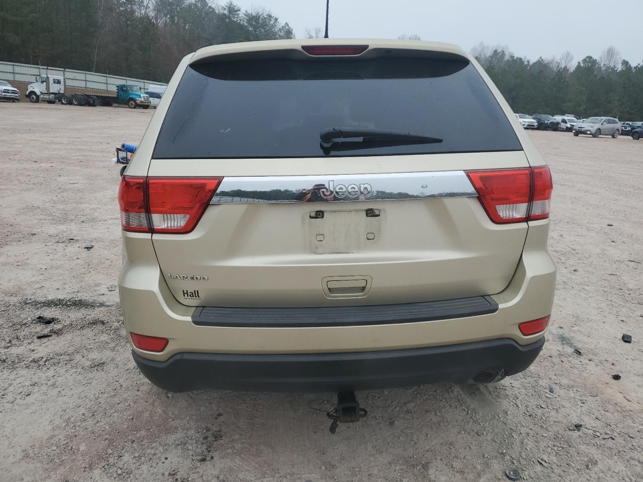2012 Jeep Grand Cherokee - Image 6