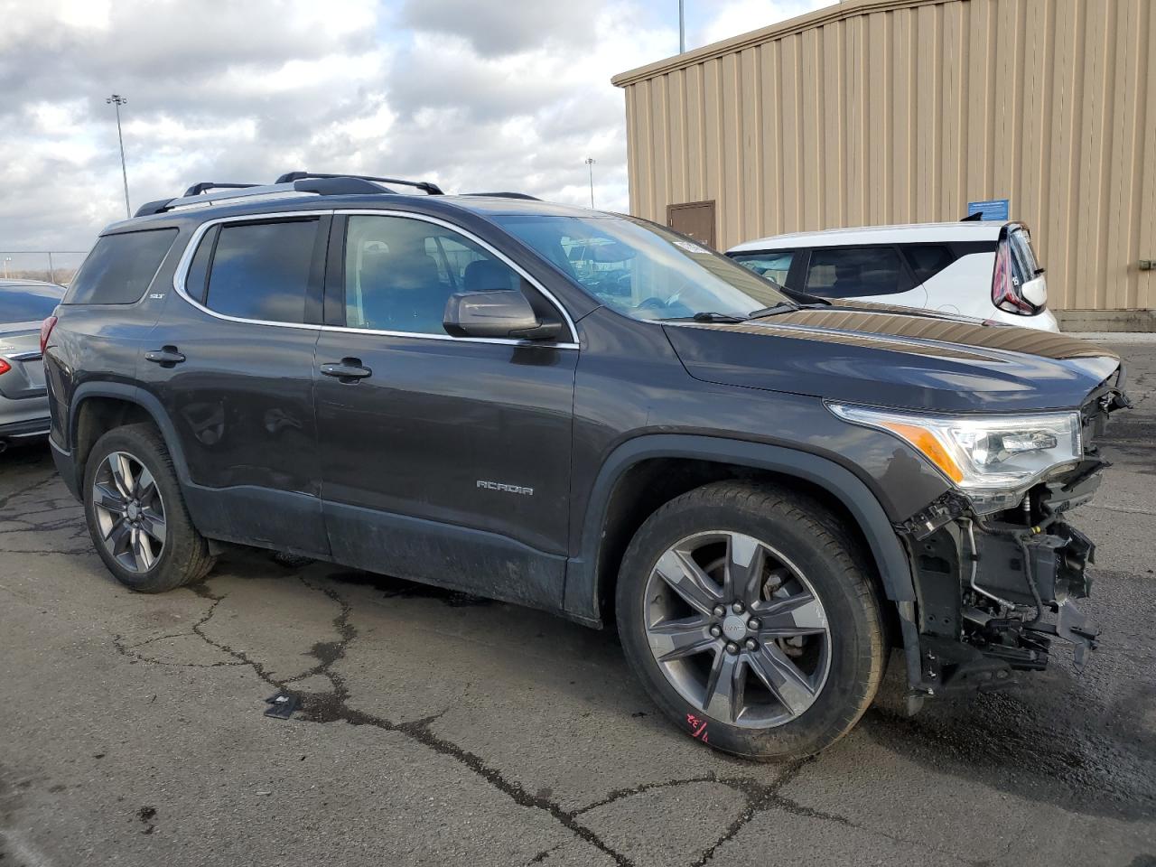 2019 GMC Acadia - Image 4