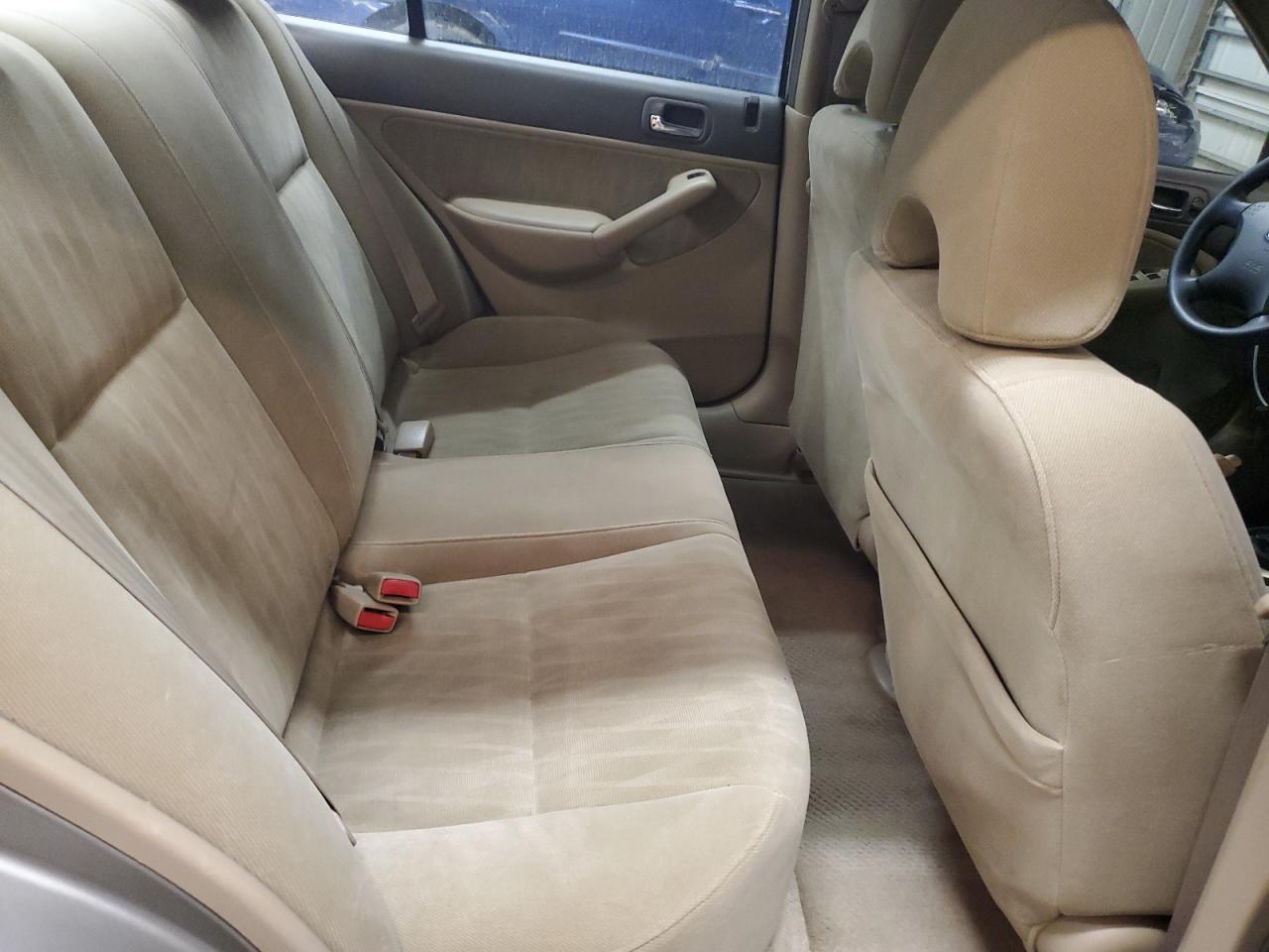 2004 Honda Civic - Image 10