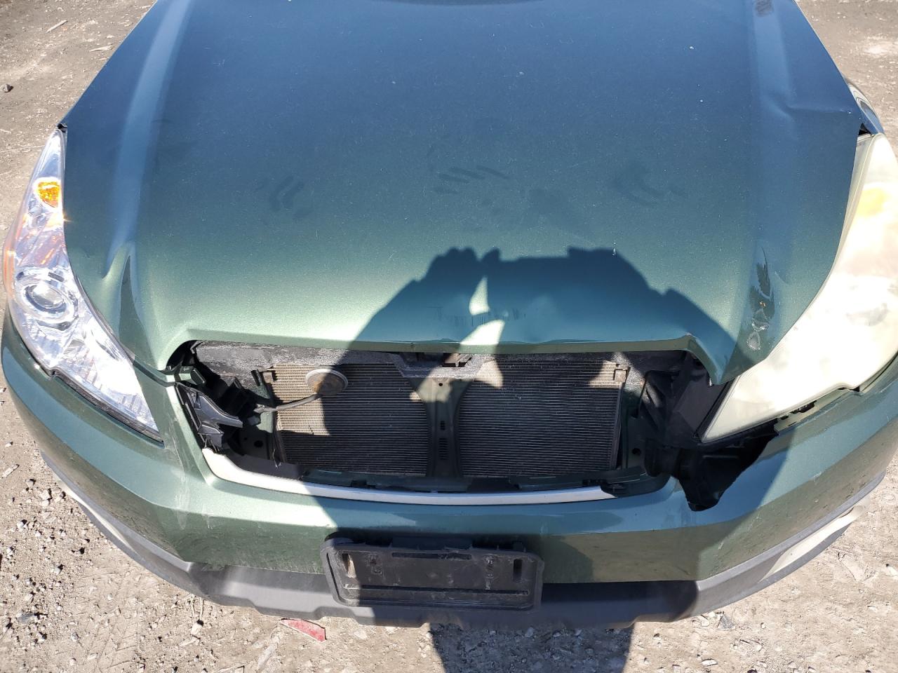 2011 Subaru Outback - Image 12