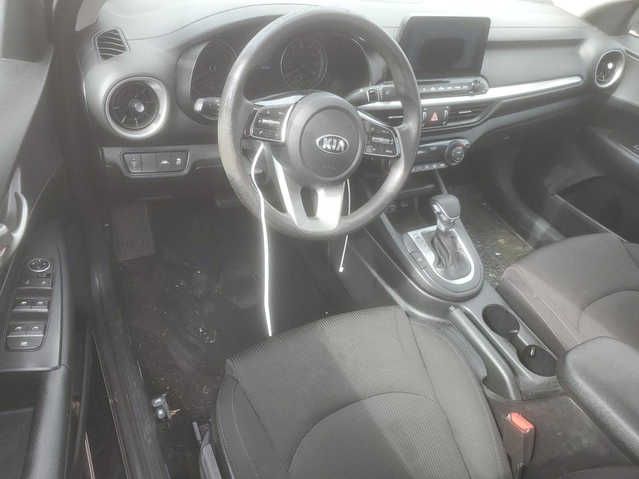2019 Kia Forte - Image 8