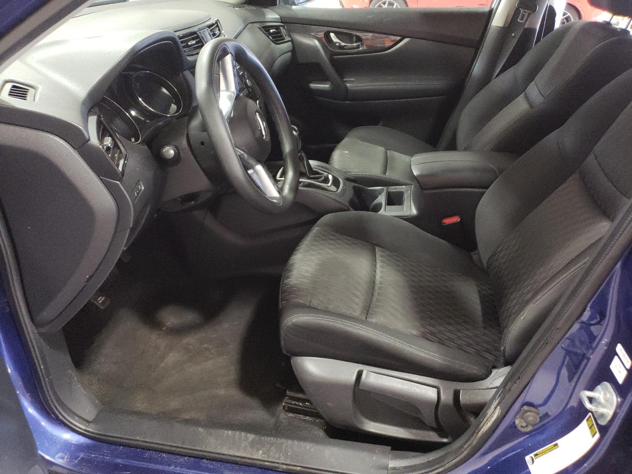 2017 Nissan Rogue - Image 7