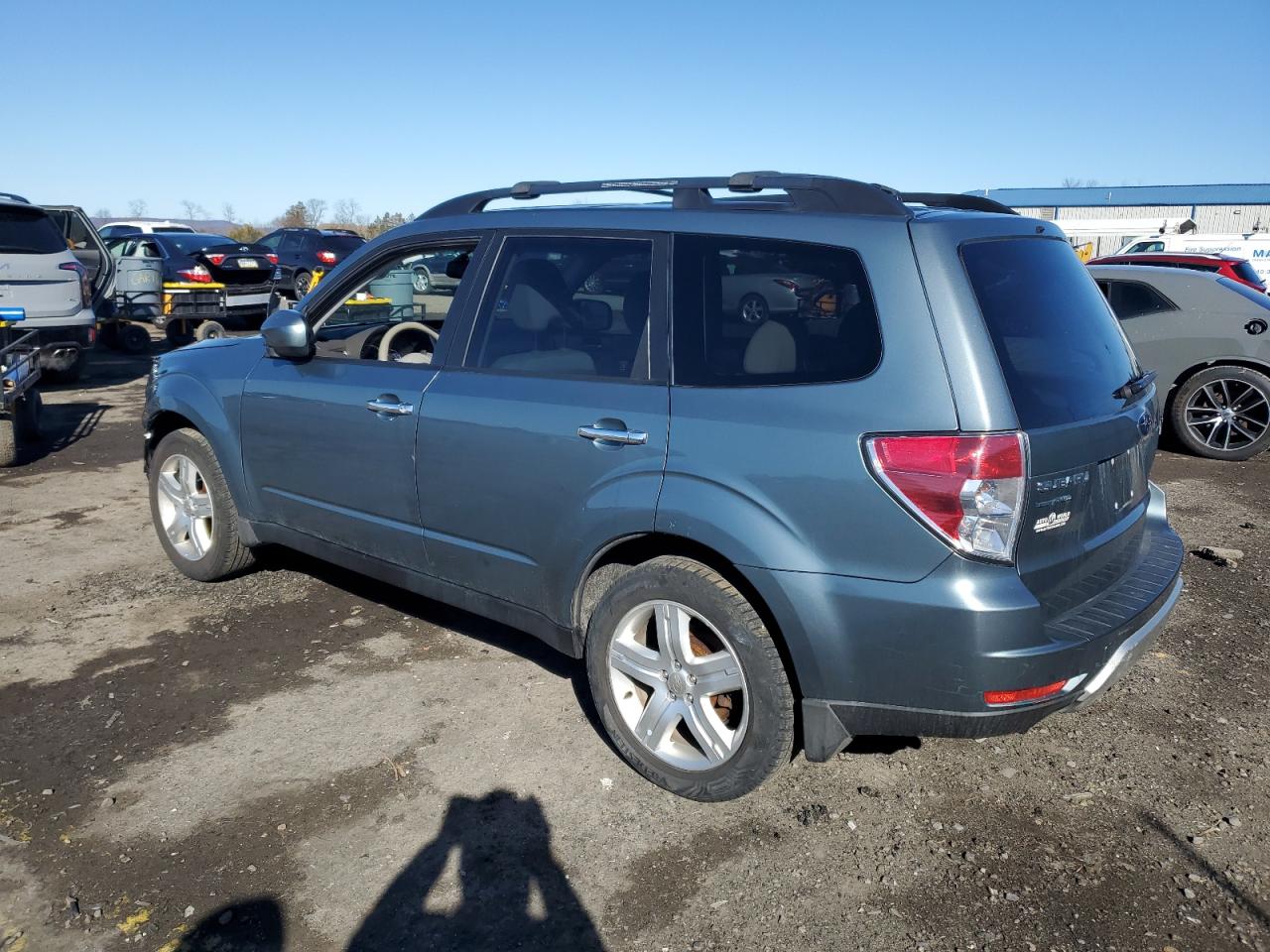 2010 Subaru Forester - Image 2