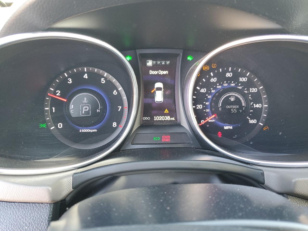 2015 Hyundai Santa Fe - Image 9